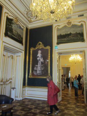 Blick in die Prunkräume des Palais Coburg