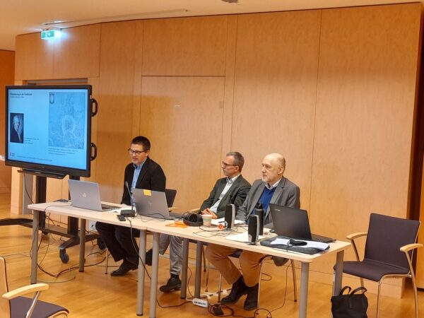 Manuel Swatek - Christoph Sonnlechner (Vortrag) - Andreas Weigl (Moderation)